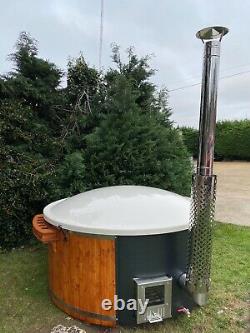 DELUXE FIBREGLASS HOT TUB LED PREP WOOD FIRED. RRP £3599! New