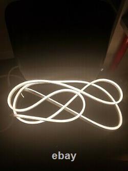 Phillips hue outdoor light strip 5m v1.1 full working condition (1 of 2)